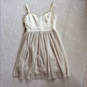 🌻White Lace Tulle Dress🌻